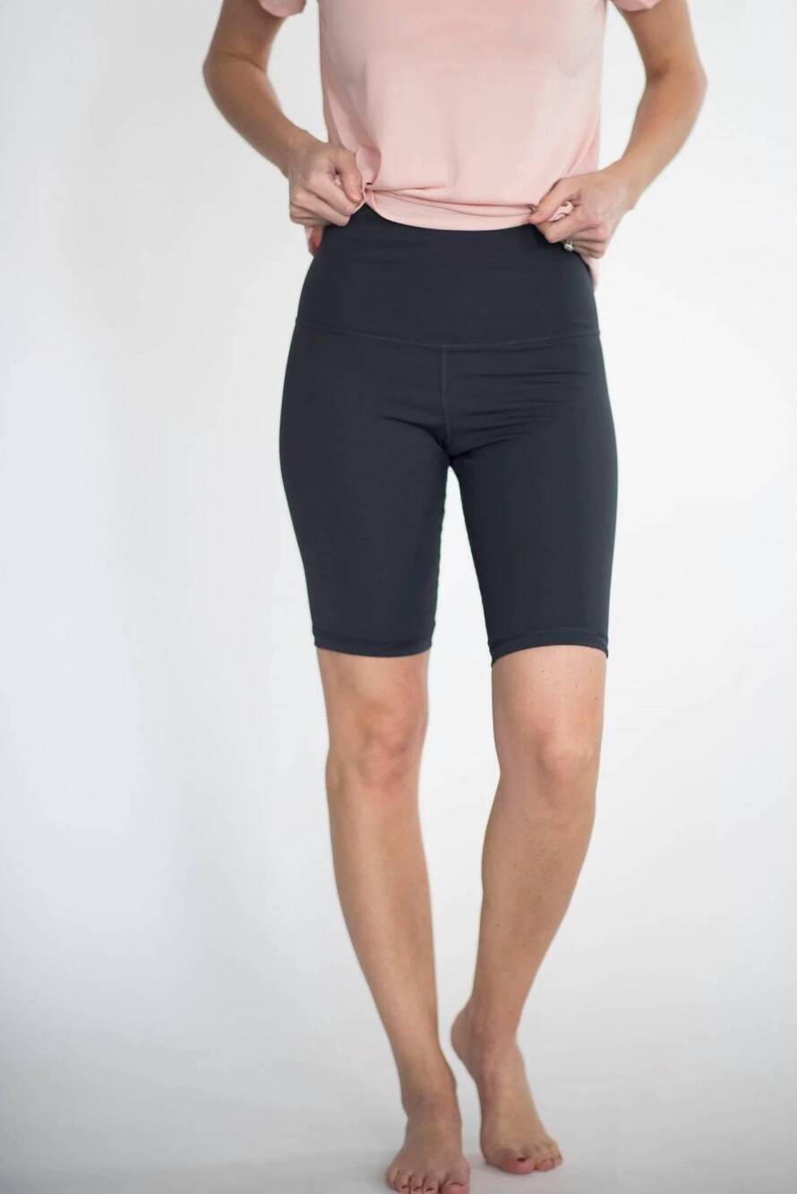 NEW HYFVE high rise biker shorts in charcoal